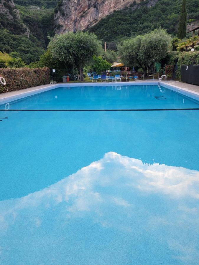 Appartamento Peace&Lake Riva del Garda Ngoại thất bức ảnh